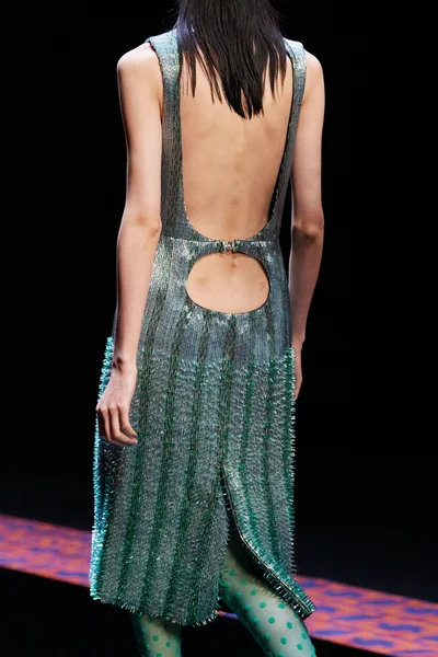 Look 35